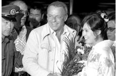 Frank Sinatra arrives in Tokyo in June, 1974.