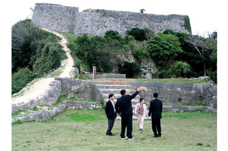 Katsuren Castle is on the Katsuren Peninsula, overlooking both the East China Sea and the Pacific Ocean.