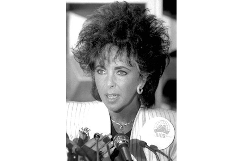 Actress Elizabeth Taylor speaks at a Tokyo news conference in 1987.