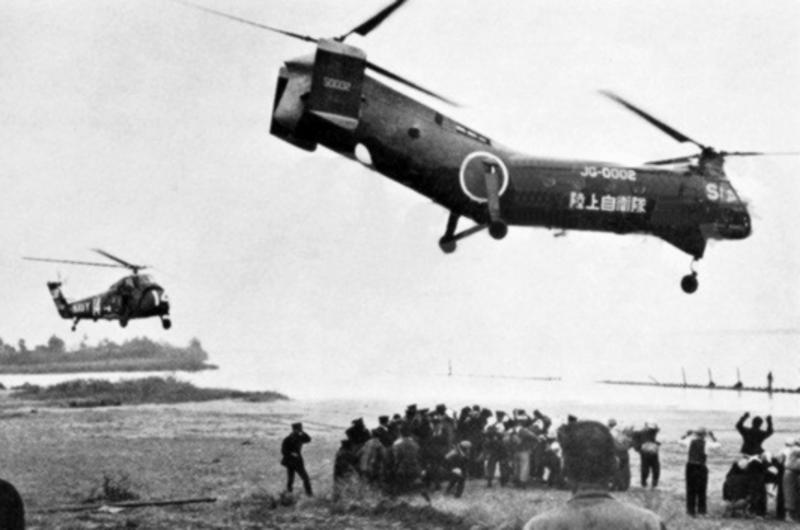 Helicopters evacuate people after Typhoon Vera in Japan