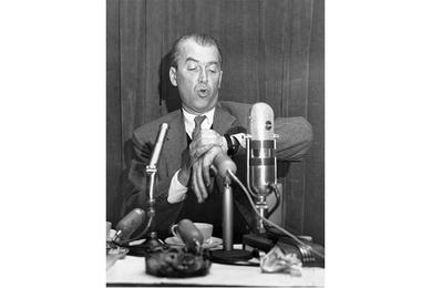 Actor James Stewart at Tokyo press conference.