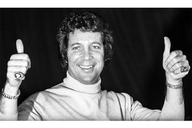 Tom Jones gives a double thumbs-up during a press conference at the exclusive New Latin Quarter nightclub, where tickets for his upcoming performance were selling for a staggering 120,000 yen ($450, or more than $2,500 in 2020 dollars).